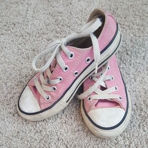 Girls pink converse